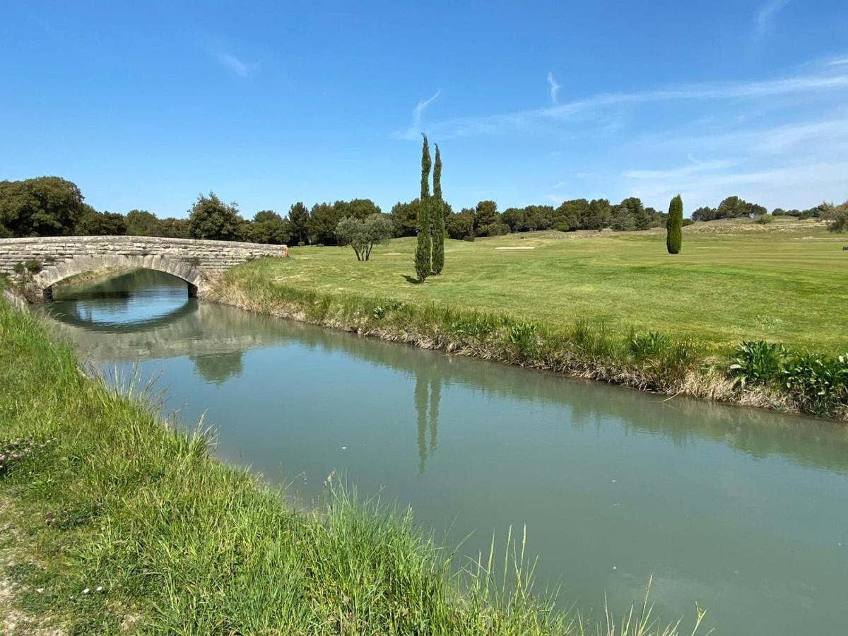 Un Coin De Luberon * LʼIsle-sur-la-Sorgue