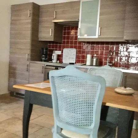 Appartamento Un Coin De Luberon LʼIsle-sur-la-Sorgue Esterno foto